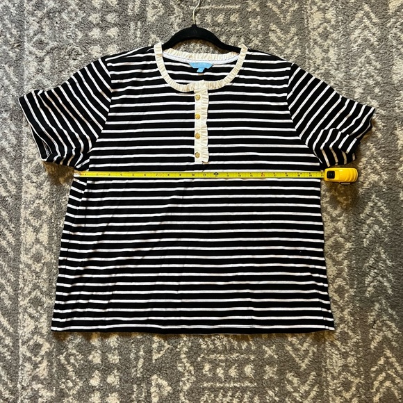 Draper Black and White Striped Short Sleeve Top size XL (F127) - Picture 9 of 10